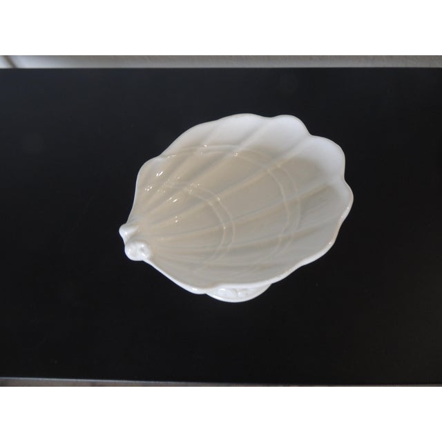Asian Vintage White Porcelain Asian Dolphin & Shell Soap Dish For Sale - Image 3 of 7