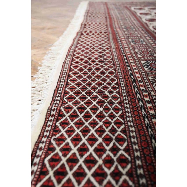 Pakistani Bukhara Rug in Cotton and Wool For Sale - Image 3 of 7