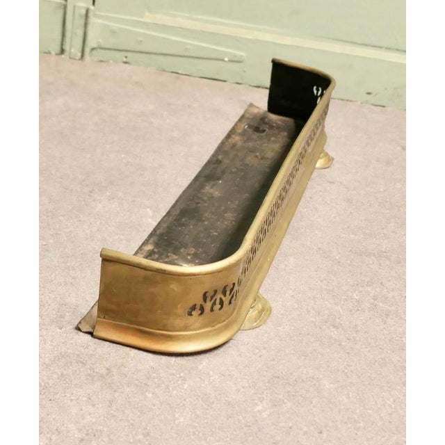 Small Victorian Pierced Brass Fender For Sale - Image 5 of 7