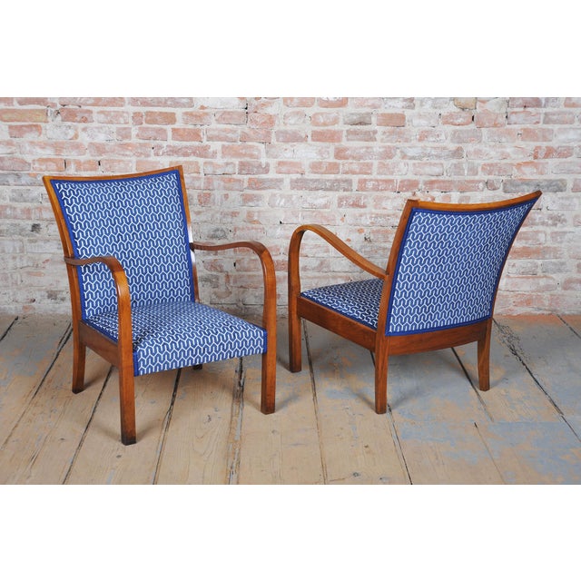 Art Deco Armchairs in Walnut, 1920s, Set of 2 For Sale - Image 4 of 15