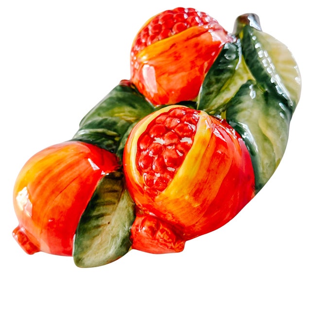 Vintage-Style Italian Majolica Pomegranate Wall Plaques by Bassano Del Grappa Ceramiche - Pair For Sale - Image 4 of 15