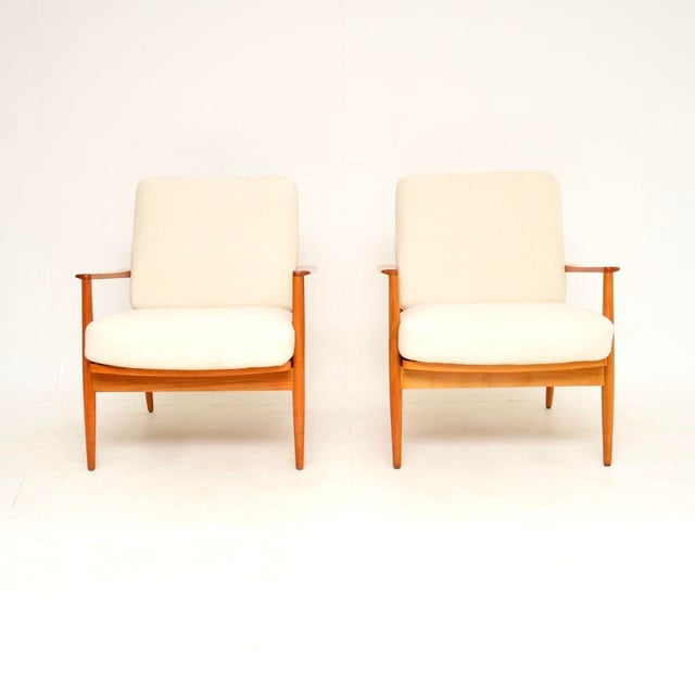 A stylish and extremely well made pair of vintage armchairs by Knoll Antimott. They were recently imported and were made...