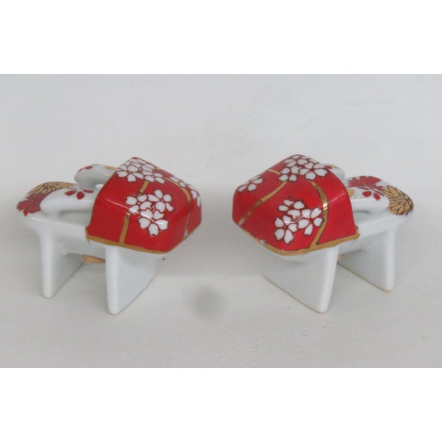 Ceramic Mid 20th Century Ceramic Salt and Pepper Shakers Miniature Pokkuri Clog Sandals - a Pair For Sale - Image 7 of 8