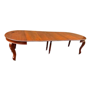Antique Early 20th Century Victorian Style Carved Mahogany Round Dining Table With 4 Leaves