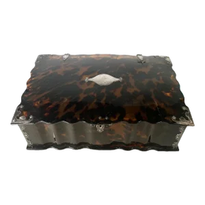 18th Century Faux Tortoiseshell Casket Box With Rippled Serpentine Sides