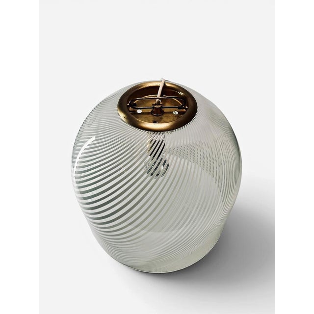 Large Tessuto Pendant Light with Brass Fittings from Venini, 1960s For Sale - Image 6 of 9