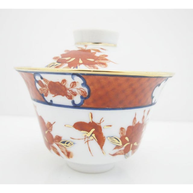 Ceramic Japanese Imari Porcelain Butterfly & Flower Gold Lidded Tea Bowl Saucer Pair For Sale - Image 7 of 15