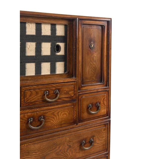 Japanese Antique Japanese Wood Tansu Chest – Meiji Period For Sale - Image 3 of 4
