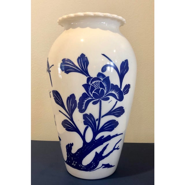 1960s Vintage Mid Century Modern Milk Glass Vase Chairish