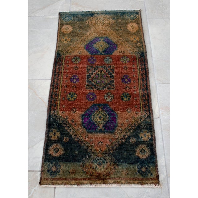 Hand Knotted Mat Rug Distressed Low Pile Petite Rug - 21'' X 37'' For Sale - Image 13 of 13