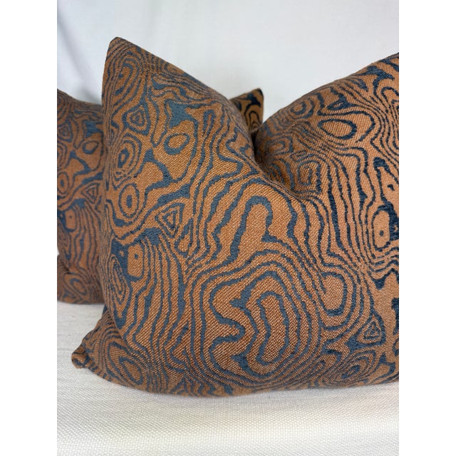 Transitional Lee Jofa "Atlas" in Rust/Navy 22" Pillows-a Pair For Sale - Image 3 of 3