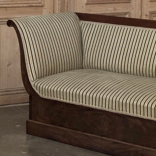 Wood Early 19th Century French Charles X Mahogany Sofa ~ Canape For Sale - Image 7 of 18