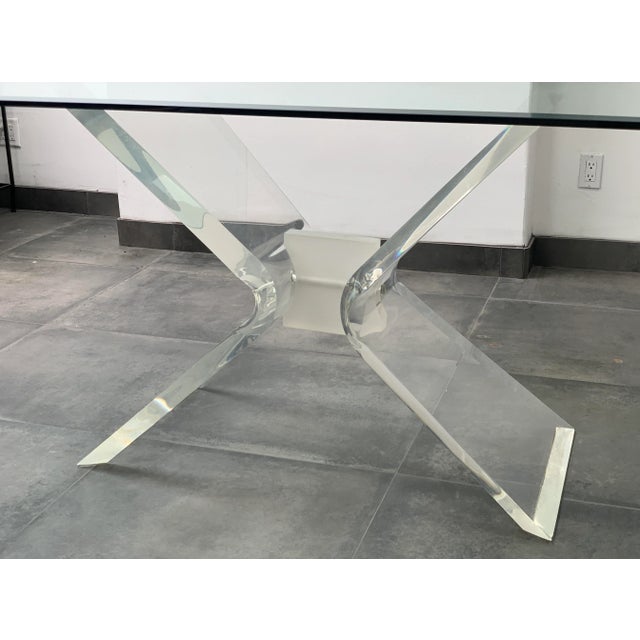 Glass 1970s Lucite Glass 'Lion in Frost' Dining Table For Sale - Image 7 of 10