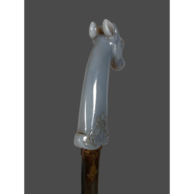 18th Century Khanjar dagger in chalcedony with a giraffe head, INDIA, Mughal Dynasty (1526-1857) For Sale - Image 5 of 8
