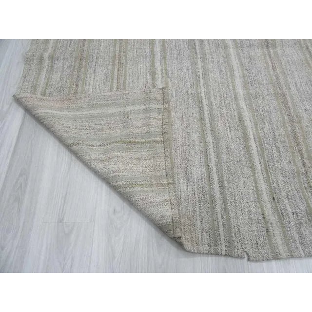 Vintage Turkish Modern Striped Gray Kilim Rug- 9′7″ × 11′8″ For Sale In Los Angeles - Image 6 of 10