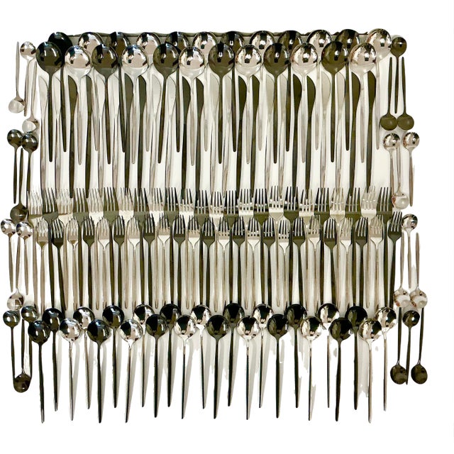 Vintage Contemporary Modern Silver & Black Tone Flatware - 144 Piece Set, 24 Place Settings For Sale