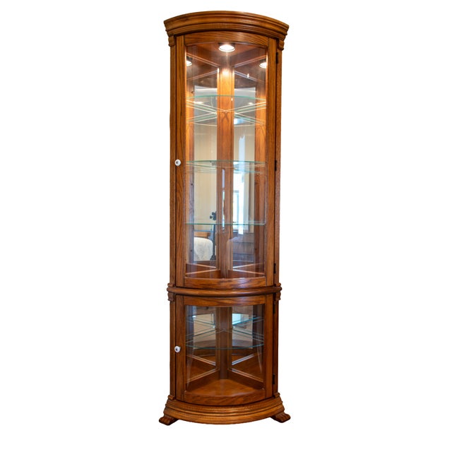 Vintage-Style Tall Oak Curio Display Cabinet W/ Illuminated Glass Shelves, Magnetic Doors & Antique Brass Knobs For Sale - Image 14 of 18