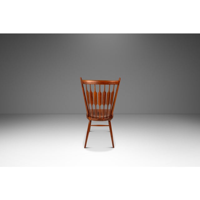 Drexel Set of Six (6) Mid-Century Modern (2 Arm + 4 Side) Windsor "Centennial" Chairs in Walnut Attributed to Kipp Stewart for Drexel, Usa, C. 1960's For Sale - Image 4 of 18