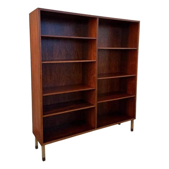 1960s Danish Modern Rosewood Bookcase Display Cabinet by Gunni Omann for Omann Jun For Sale