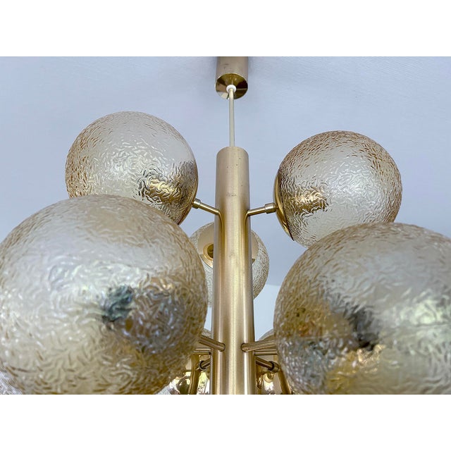 Mid-Century Modern Large Space Age Bubble Glass Chandelier, 1970s For Sale - Image 3 of 18