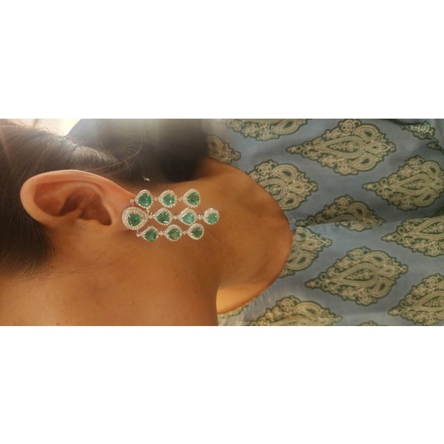 Natural zambian high quality emerald diamond earring 18k gold For Sale - Image 13 of 18