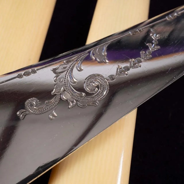 【James Deakin & Sons 】【純銀継手 / 白蝶貝】ティーナイフ Antique James Deakin & Sons Silverplated FIsh Fork and Knife