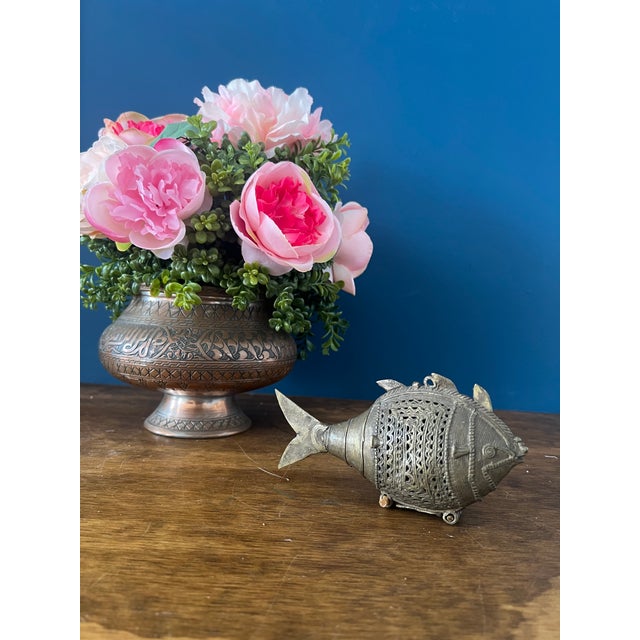 1920s Antique Fish Dhokra Tobacco Box For Sale - Image 5 of 13