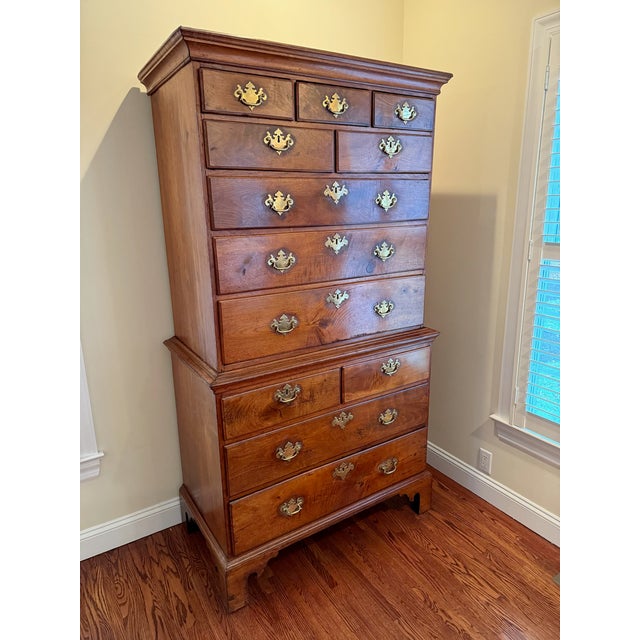 18th Century American Walnut Chippendale Style Chest on Chest For Sale - Image 15 of 16