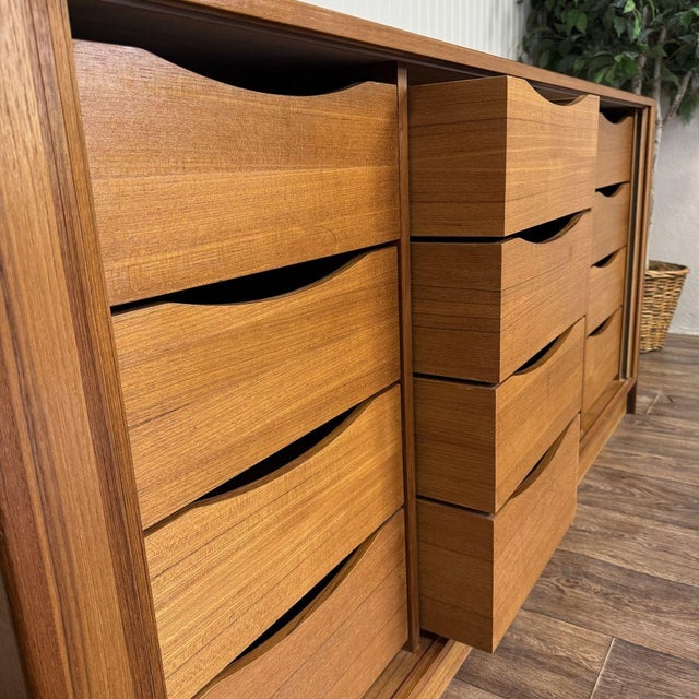 Mid Century Modern Danish Teak Hundevad Credenza or Dresser For Sale - Image 10 of 17