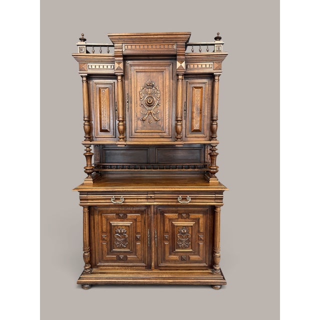 Large Gründerzeit Neorenaissance Sideboard in Walnut, 1880 For Sale - Image 4 of 5