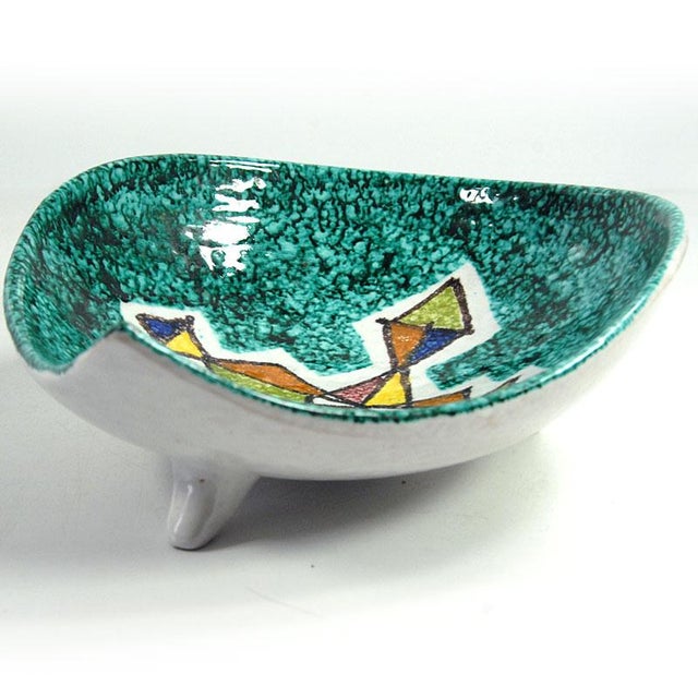 Italian Hand-Painted Glazed Tripod Dish, 1960s For Sale - Image 4 of 10
