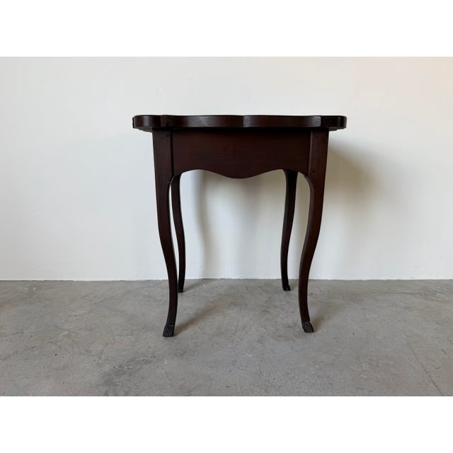Antique French Style Mahogany One-Drawer Side Table With Serpentine Scalloped Top For Sale - Image 11 of 12