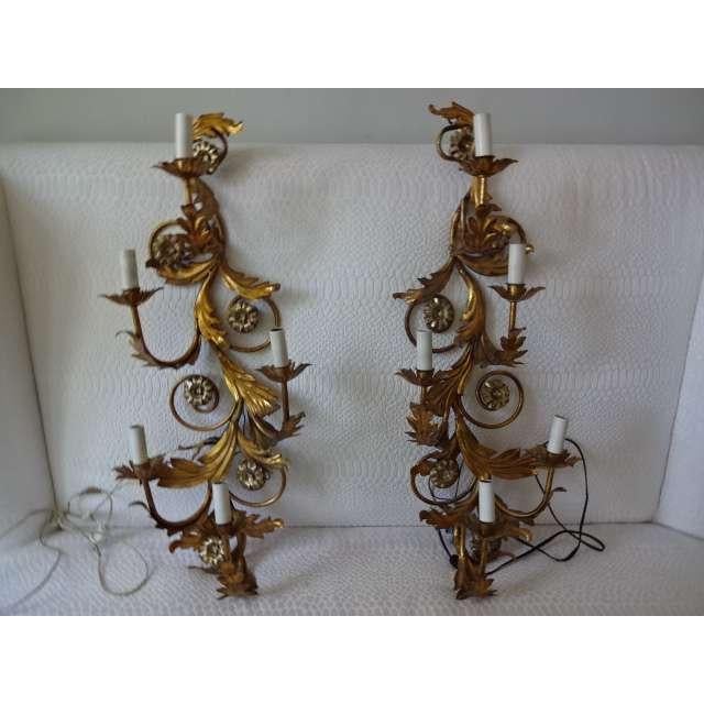 Mid-20th Century Pair of Gilt Bronze Hollywood Regency Wall Sconces. For Sale - Image 10 of 10