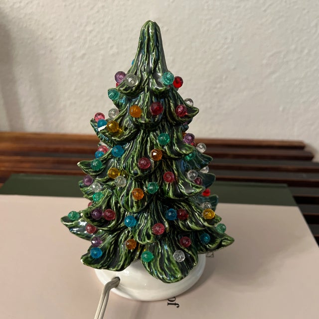1980s Vintage Ceramic Light Up Christmas Tree, Marked ‘84 For Sale - Image 5 of 12