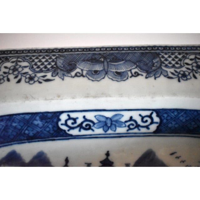 Ceramic 18th-Century Qianlong Chinese Blue Underglaze Large Serving Dish For Sale - Image 7 of 11