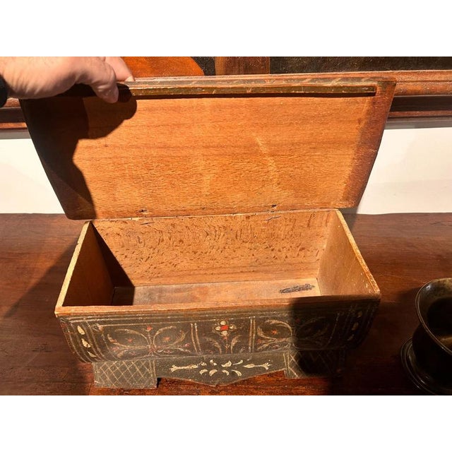 Tuscan Chest in Lacquered and Decorated Wood For Sale - Image 6 of 7