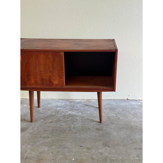 Brown Mid 20th Century Danish Mid Century Modern Teak Sideboard on Tapered Legs – Compact Scandinavian Storage Cabinet For Sale - Image 8 of 8
