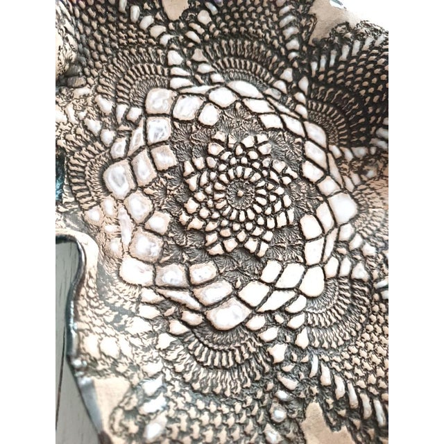 Multipurpose plate/bowl. Recommended as a candle holder or object holder. The artefact is worked entirely by hand, the...