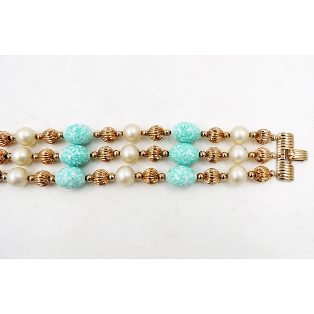Vintage 1960s Signed Napier Book Piece Faux-Pearl & Faux-Turquoise Bead Bracelet For Sale In Philadelphia - Image 6 of 10