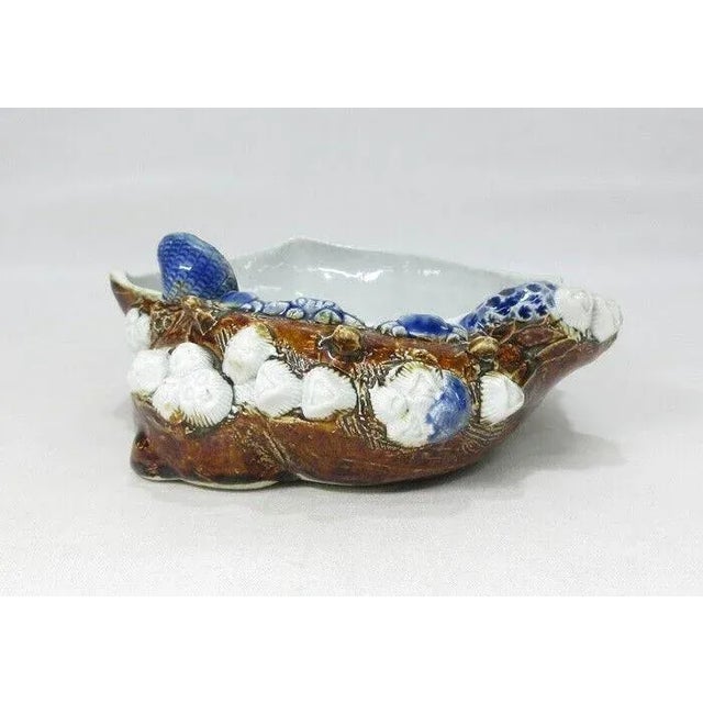 An exquisite Japanese Hirado porcelain bowl from the Meiji period. Signature brown and cobalt glaze and bowl with a...