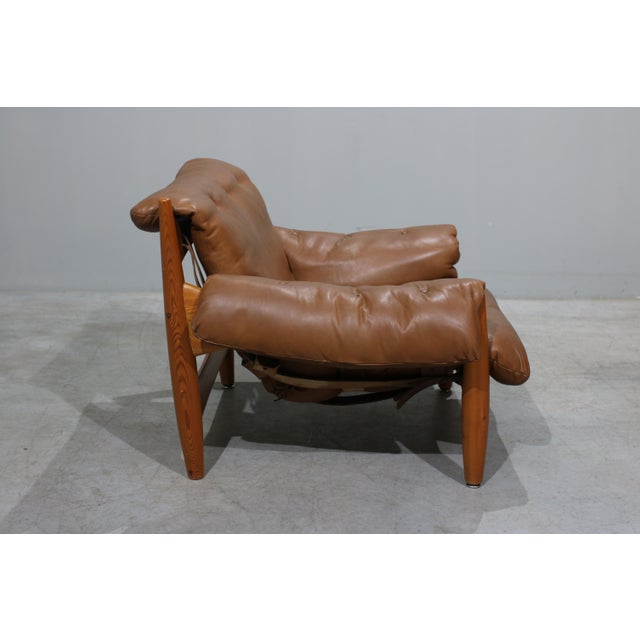 Brown Set of Sheriff Lounge Chair and Ottoman by Sergio Rodrigues for ISA, 1960s For Sale - Image 8 of 14