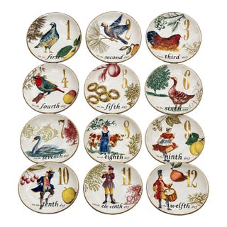 Late 20th Century Williams Sonoma 12 Days of Christmas Porcelain Plates Dinnerware Set 12 For Sale