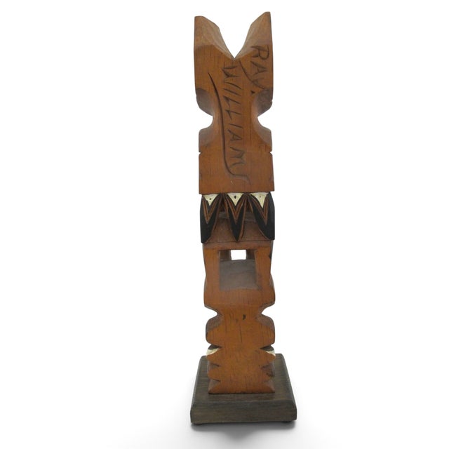 Mid 20th Century Ray Williams Pacific Nw Eagle Clan Native American Carved Wood Totem Pole For Sale - Image 5 of 14