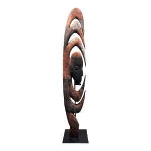 Mid 20th Century Garra Hook Sculpture on Display Stand Mid-Sepik River Papua New Guinea