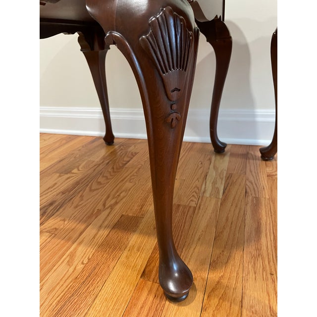 1990s Pair of Ethan Allen Georgian Court Queen Anne Style Side Tables For Sale - Image 5 of 13