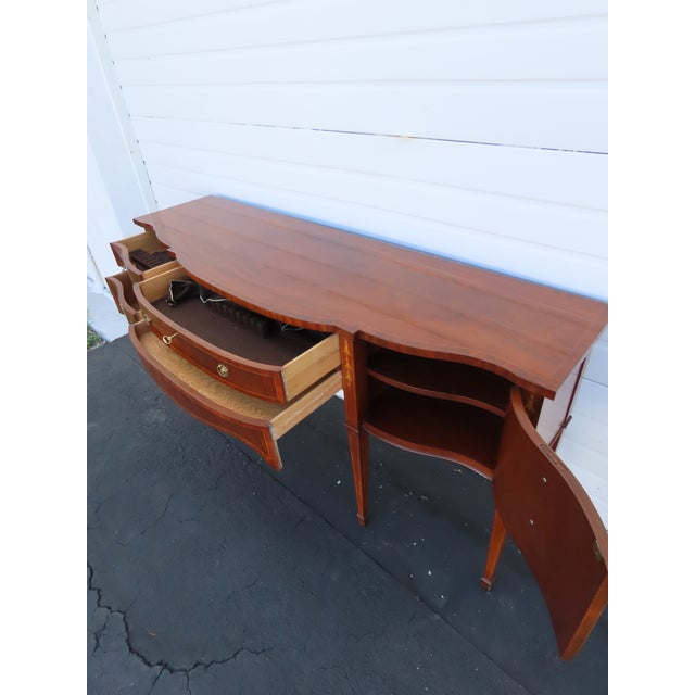 Late 20th Century Karges Hepplewhite Style Inlay Long Sideboard Credenza Bathroom Vanity 6568 For Sale - Image 5 of 18