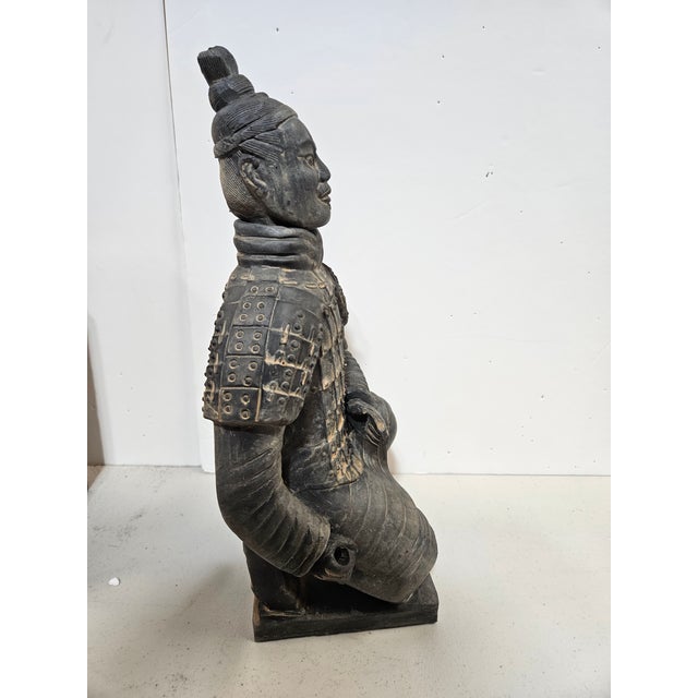 Kneeling Archer 1 Terra-Cotta Warrior For Sale - Image 4 of 7