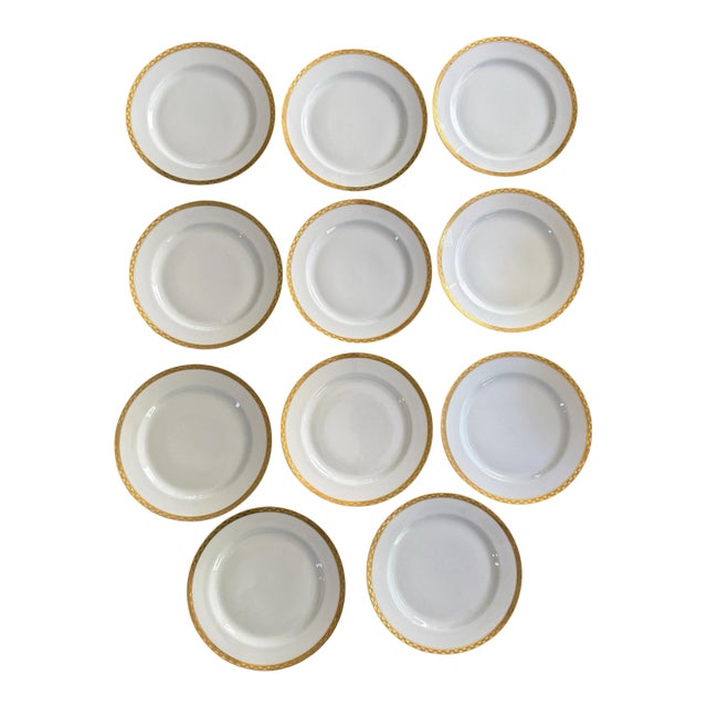 1960s Set of Eleven (11) H&c Selb Bavaria Gold Rim Porcelain Luncheon Plates For Sale