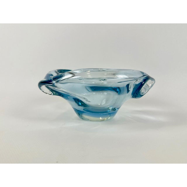 Mid-Century Modern Art Glass Ashtray attributed to Josef Hospodka for Chribska Sklarna, 1960s For Sale - Image 3 of 9