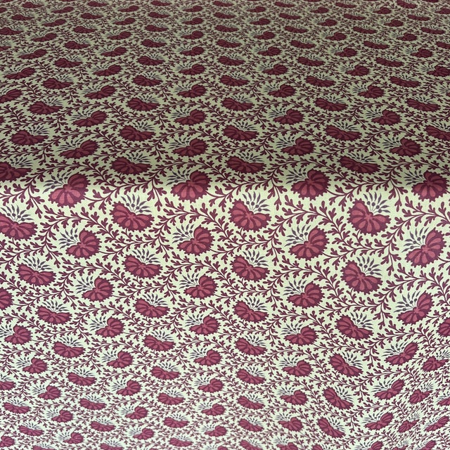 Sister Parish Custom Magenta and Orchid Pink Vreeland Verbena Linen Fabric - 5 1/2 Yards For Sale In New York - Image 6 of 8